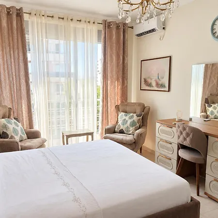 1br, 3 Min To Skanderbeg Square Appartement Tirana