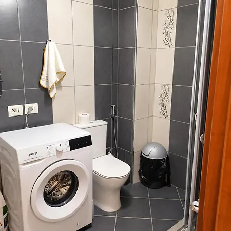 1br, 3 Min To Skanderbeg Square