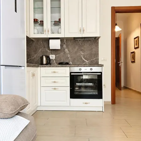 1br, 3 Min To Skanderbeg Square Appartement